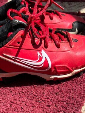 Size 1.5 Boys Nike FastFlex Baseball